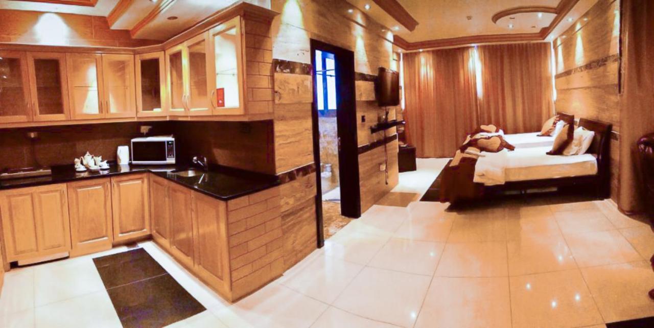 Jad Hotel Suites Amman Eksteriør billede