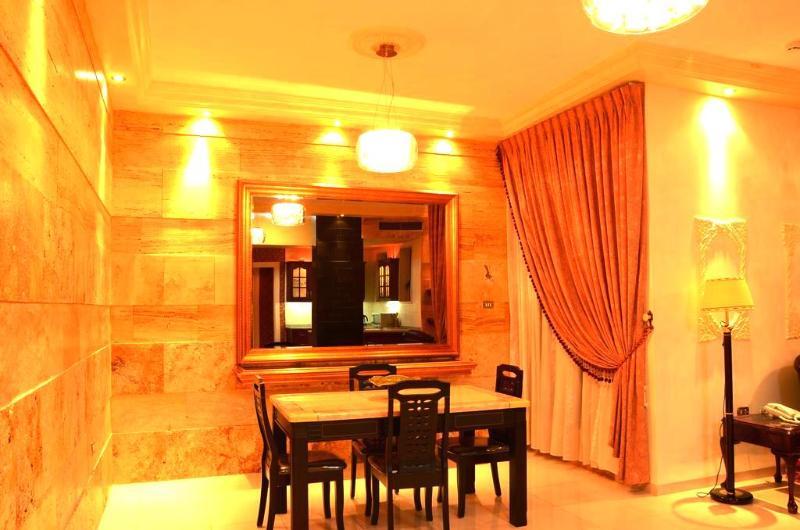 Jad Hotel Suites Amman Eksteriør billede