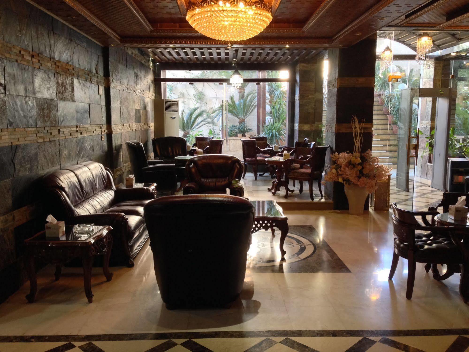 Jad Hotel Suites Amman Eksteriør billede